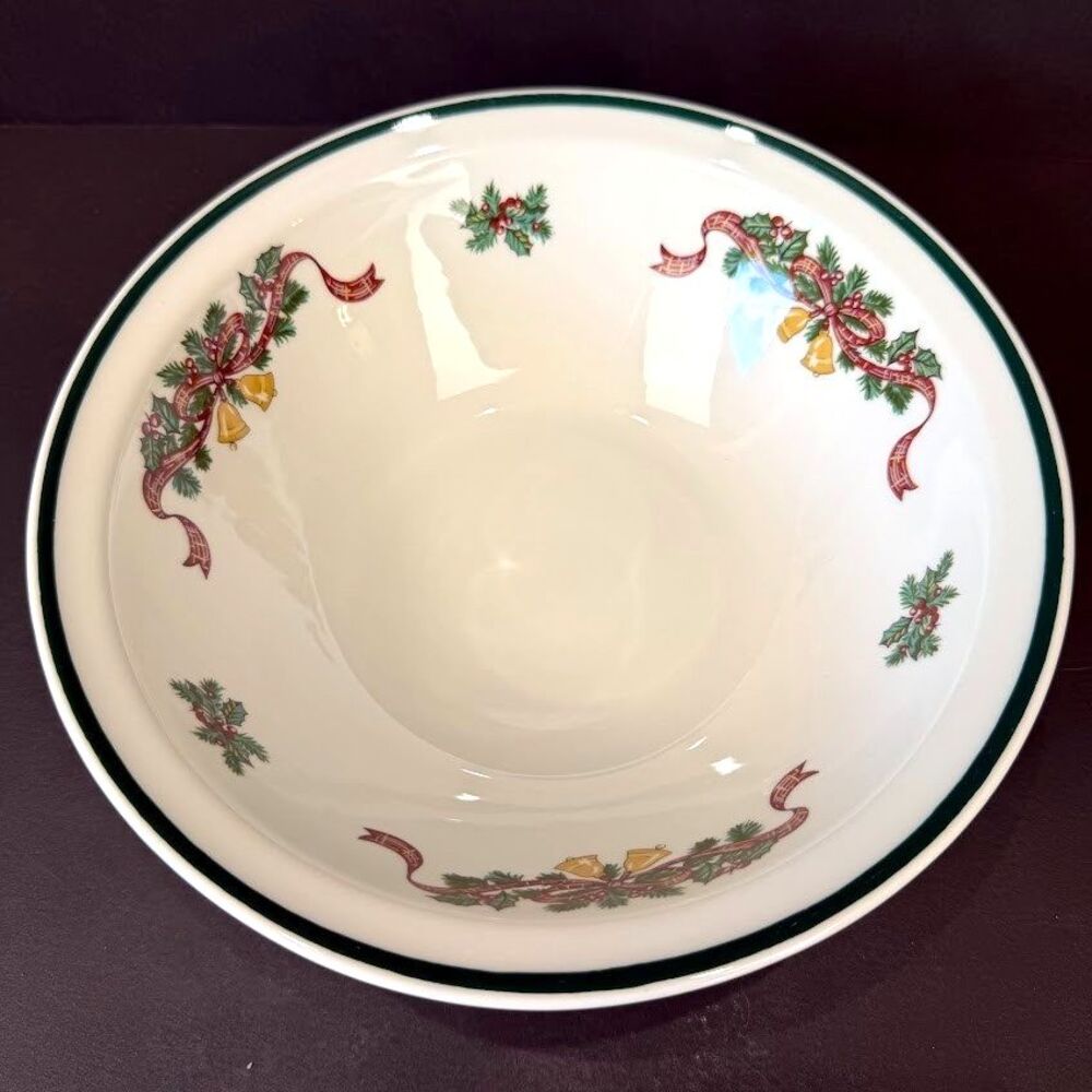 Vintage Johnson Brothers Victorian Christmas 8" Serving Bowl, Made in England